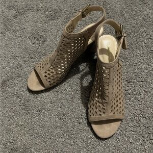Liz Claiborne Taupe Laser-Cut Slingback Wedge